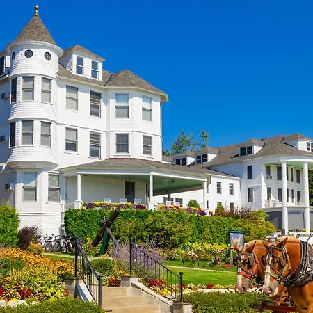 Island House Hotel-3