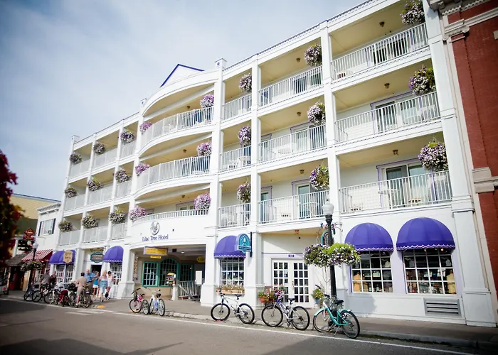 Lilac Tree Suites Mackinac Island