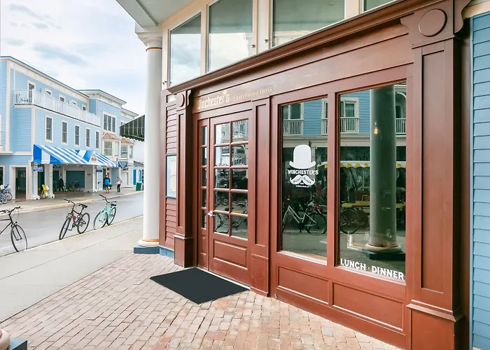 Bicycle Street Inn And Suites